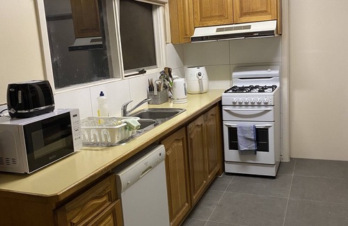 Doncaster House | Doncaster Westfield Airbnb Shared House