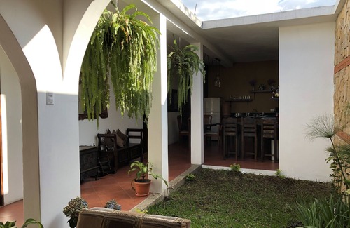 Antigua Guatemala House | “Donde Chiqui” Cozy House two blocks from La Merced Church