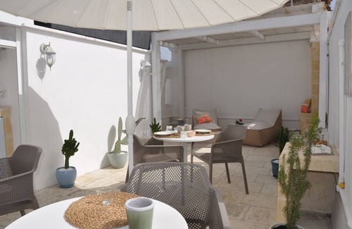 Centro Storico Bed & Breakfast | Donna Piera - Charming House Suite Poseidonia