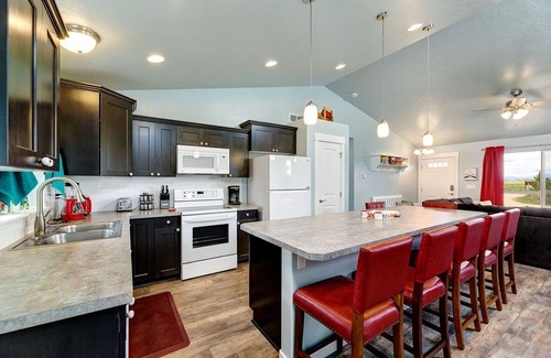 Tamarack Resort House | Donnelly Lake House with Beautiful Beach Access Near Tamarack Resort