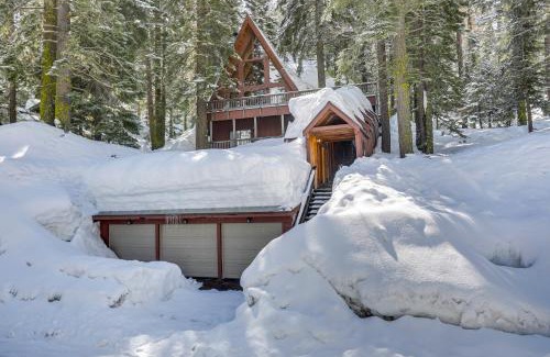 Truckee House | Donner Lake Views Rustic Truckee Cabin!