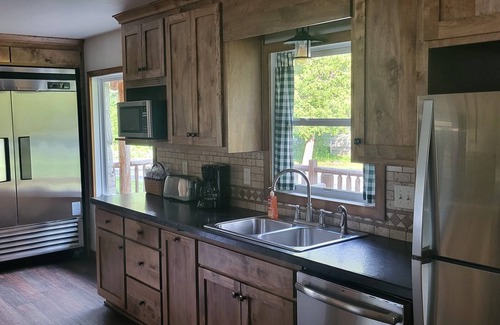 Sturgeon Bay Cabin | Door County Waterfront Sleeps 23