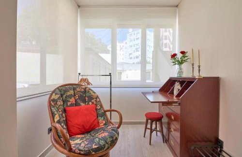 Sao Joao de Deus Apartment | Doormans House city center by Homeful Homes