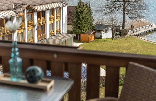 Bodensdorf House | Doppelzimmer Superior Seeseite - Seehotel Urban