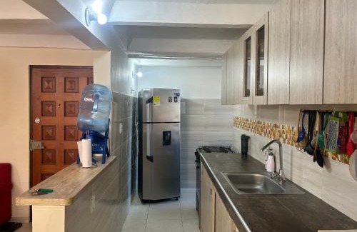 Santa Maria House | Doppelpalmen Zimmer mit Gemeinschaftsbad Nähe Flughafen