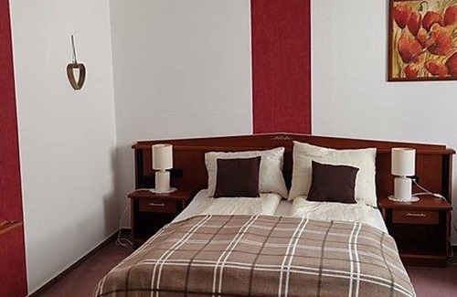 Fichtelberg House | Doppelzimmer, Dusche, WC, 1 Schlafraum - Wild West Gasthaus