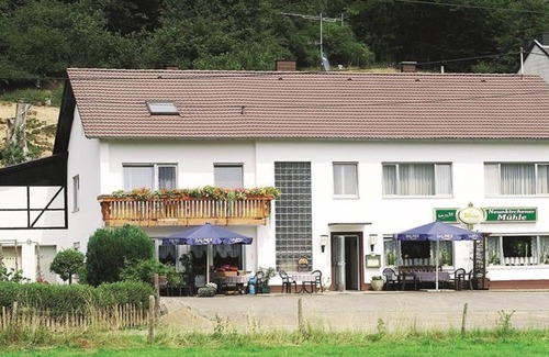 Putzborn Bed & Breakfast | Doppelzimmer Dusche/WC - Neunkirchener Mühle