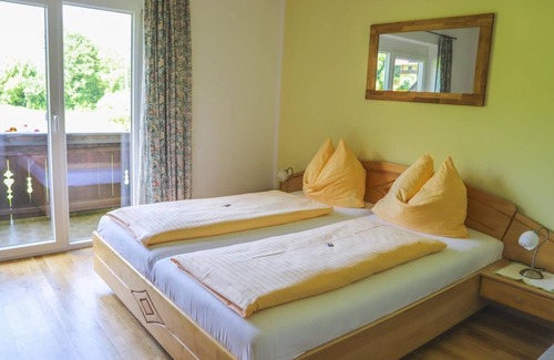 Altossiach Bed & Breakfast | Doppelzimmer Zusatzbett Ohne Seeblick - Pension Strauß