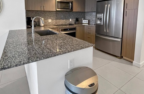 Doral Condo | Doral Dream: Stylish 2BR Comfort