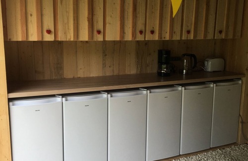 Bouzic RV Rental | Dordogne Glamping - Bell tent VV6