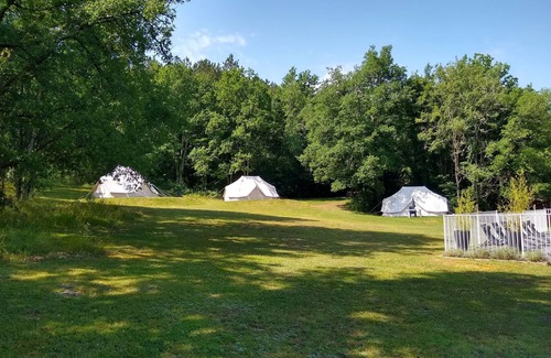 Bouzic RV Rental | Dordogne Glamping - Emperor tent PV1.