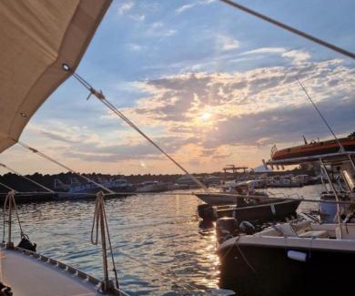 Maratea Boat Rental | Dormire in Barca a Vela