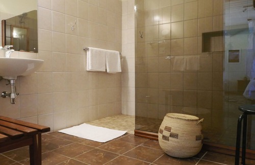 Grootfontein House | Dornhügel Guestfarm