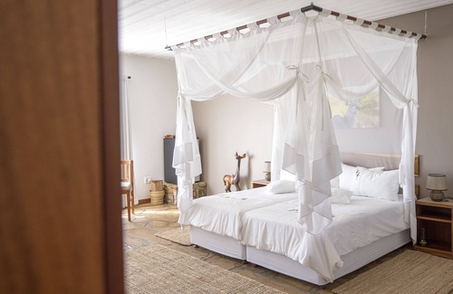 Grootfontein House | Dornhügel Guestfarm