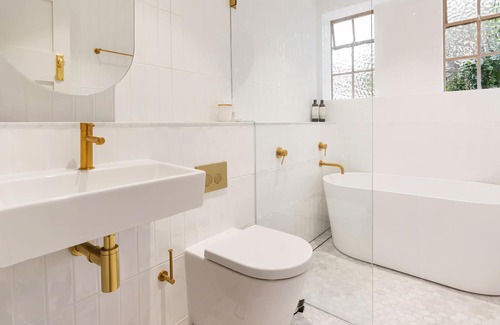 Double Bay Apartment | Double Bay Light and Bright Apartment