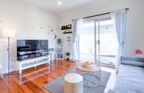 Clayton South House | Double Bed Private Bathroom Stay @Clayton