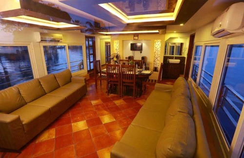 Alappuzha Boat Rental | Double Decker Houseboat
