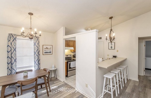 North Little Rock House | Double Diamond Rentals - West LR Home W/Fireplace