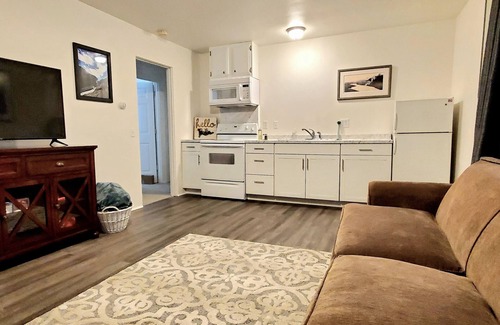 Sand Lake House | Double House: Combined Up-Down Units by airport & lakes!