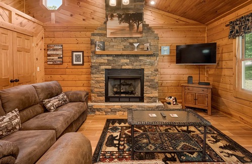 Oakland House | Double Martini | 5 Minutes to Activities + Shops