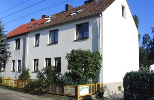 Lutherstadt Wittenberg Apartment | Double room with shared shower/WC online - Gästehaus Wolter