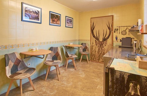 Kloster Cottage | Double room 5 upper floor with two single beds - Pension Inselidyll