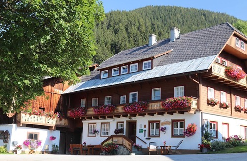 Schildlehen Apartment | Double room with shower, WC - Zeiserhof