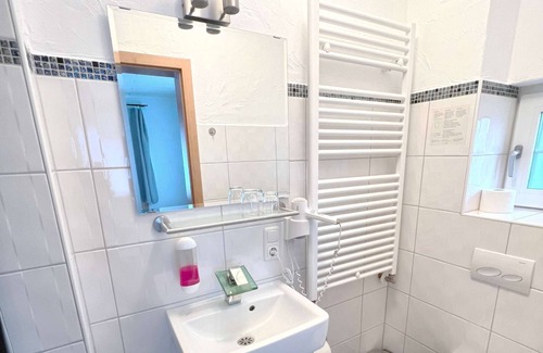 Hagnau House | Double room with extra bed balcony/lake view