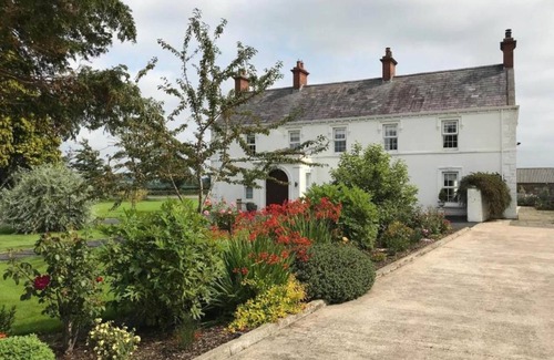 Craigavon Cottage | Double Room Ensuite Near Hillsborough Palaces