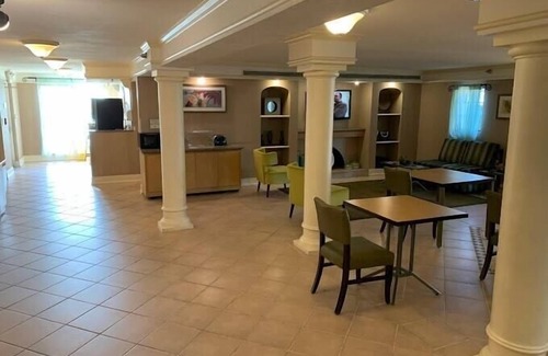 Orlando Apartment | Double Room Near Action Airport Parking ORL