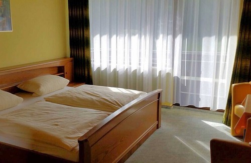 Waischenfeld Cottage | Double room No. 26 - Waldpension Rabeneck