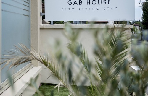 Bron House | Double room-Superior-Ensuite with Shower-Garden view
