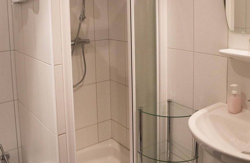 Sankt Lambrecht Bed & Breakfast | Double room with shower, WC - Pension Paulitsch