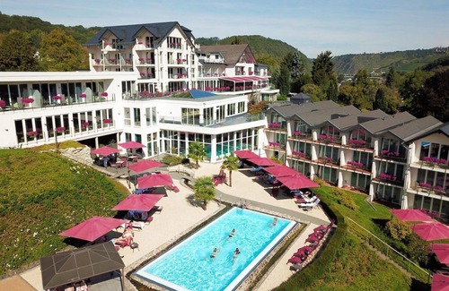 Loef House | Double room with balcony - Non Refundable BI 2P - Moselstern Parkhotel Krähennest
