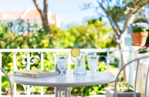 Monte Raposo House | Double room with balcony and garden view- 3