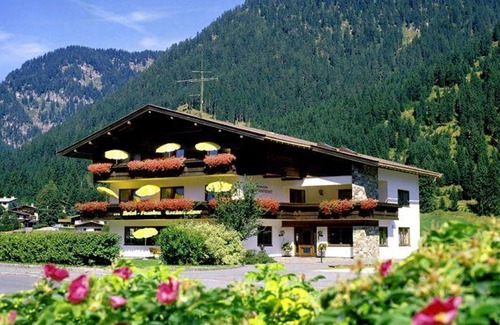 Waidring House | Double room with bath/shower, WC - Hotel-Pension Gschwentner