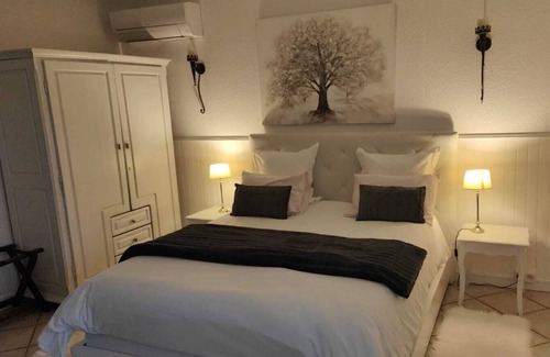 Crest Apartment | Double room with garden terrace