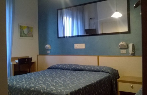 Marina Centro Bed & Breakfast | Double room with private bathroom, marina center near the sea