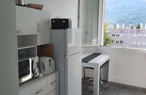 Secteur 4 Apartment | Double room with WIFI