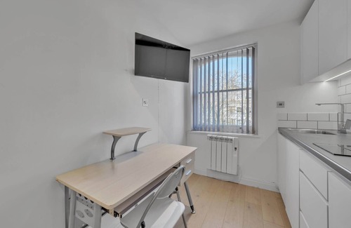 Brompton & Hans Town Apartment | Double Studio Next to Harrods