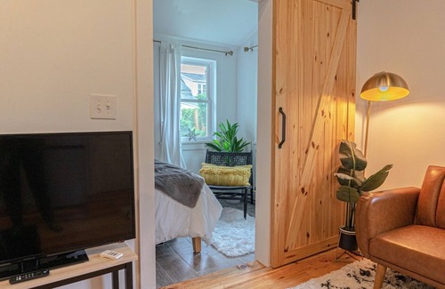 Lincoln Park House | Double the Fun: Two Houses, Shared Yard & Fire Pit