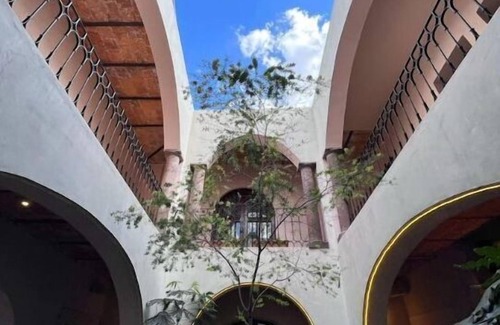 San Luis Potosi Hotel | Double View to the City