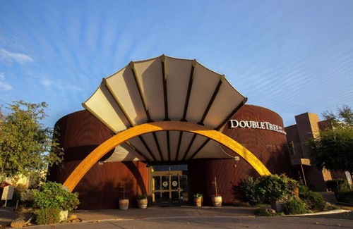 American Canyon Hotel | DoubleTree by Hilton Napa Valley - American Canyon