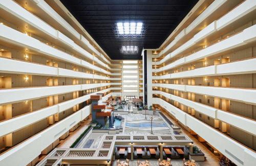 Downtown Hotel | DoubleTree by Hilton Fresno Convention Center