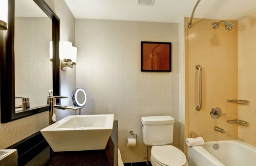 Highlands - Perkins Hotel | DoubleTree by Hilton Hotel Baton Rouge