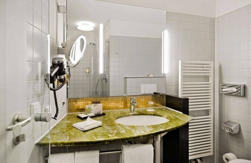 Mitte Hotel | DoubleTree by Hilton Hannover Schweizerhof