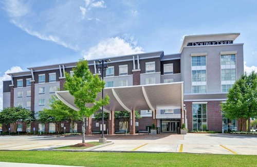 Highlands - Perkins Hotel | DoubleTree by Hilton Hotel Baton Rouge