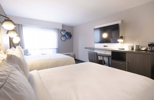 Livermore Hotel | DoubleTree by Hilton Livermore, CA