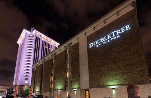 Montgomery Hotel | DoubleTree by Hilton Montgomery Downtown