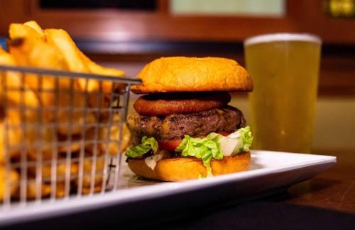 Norfolk - Virginia Beach Hotel | DoubleTree by Hilton Norfolk Airport